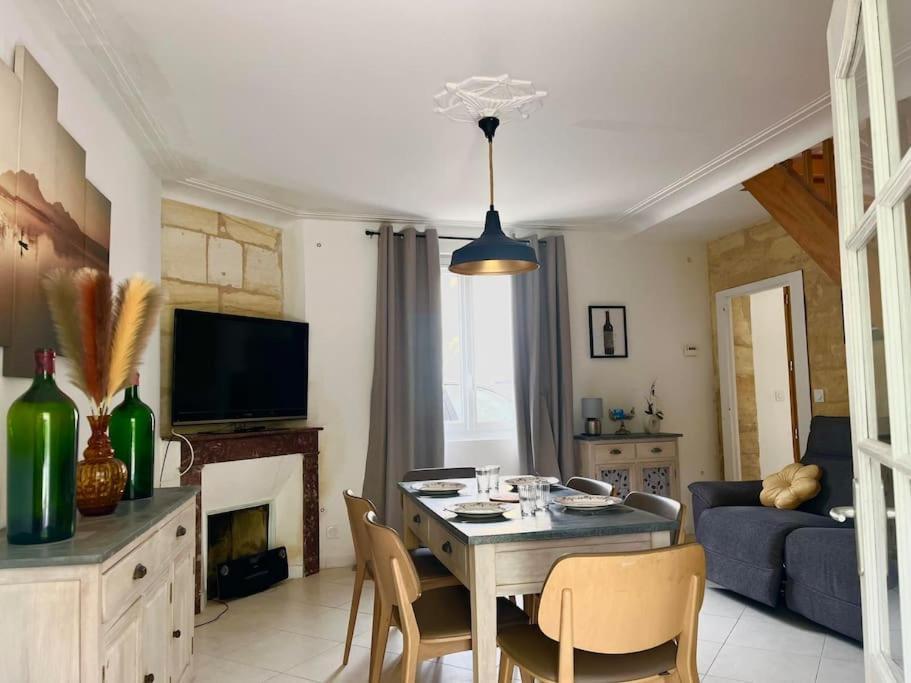 Hébergement de vacances Charmante Maison Girondine La Riviere (Gironde)