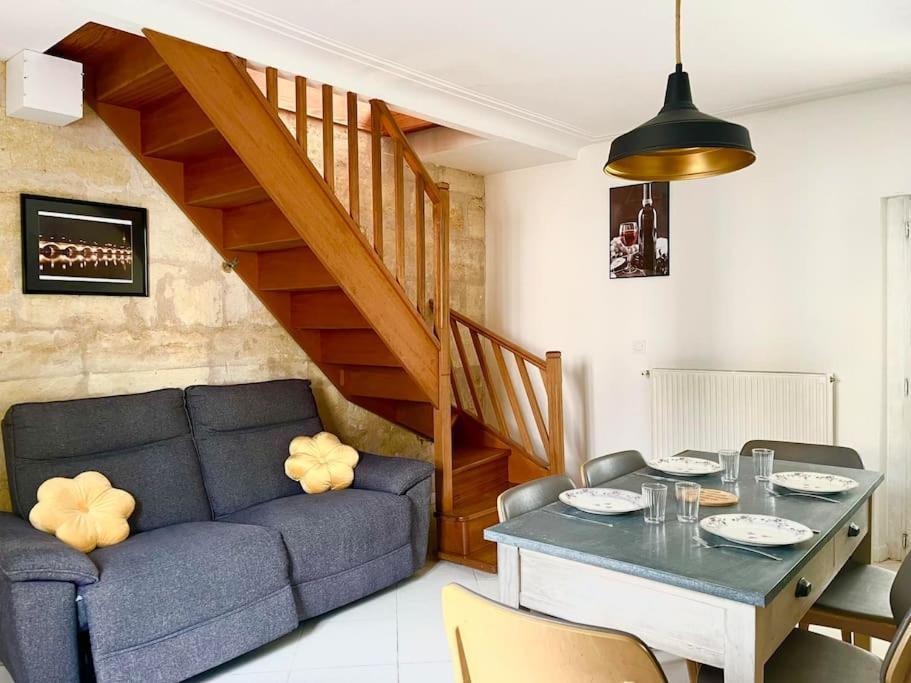 Charmante Maison Girondine * La Riviere (Gironde)